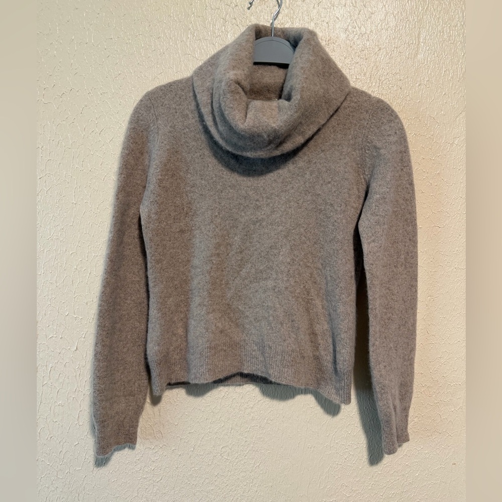 Peck & Peck 100% Cashmere Sweater Size Small Turtleneck